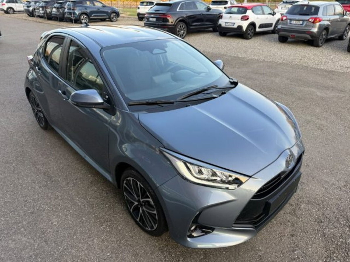 Toyota Yaris 1.5 Hybrid 5 porte Energy (6)