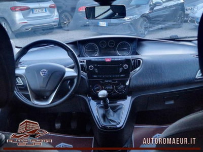 Lancia Ypsilon 1.2 69 CV 5 porte Silver (10)