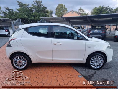 Lancia Ypsilon 1.2 69 CV 5 porte Silver (6)