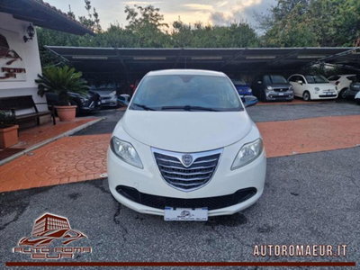 Lancia Ypsilon 1.2 69 CV 5 porte Silver (8)