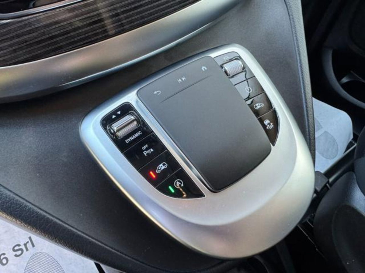 Mercedes-Benz Classe V 250 d Automatic 4Matic Sport Compact (15)