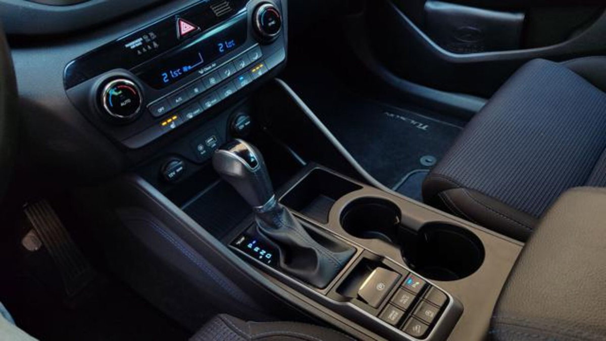 Hyundai Tucson 1.7 CRDi Sound Edition (15)