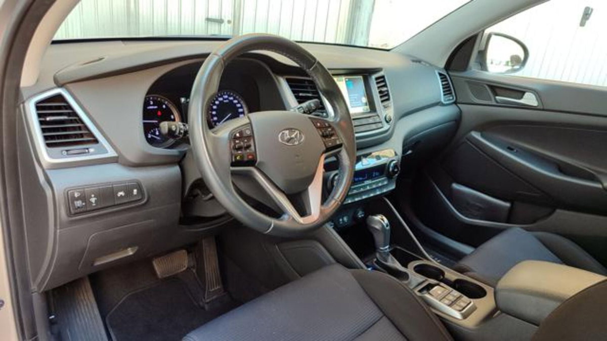 Hyundai Tucson 1.7 CRDi Sound Edition (6)