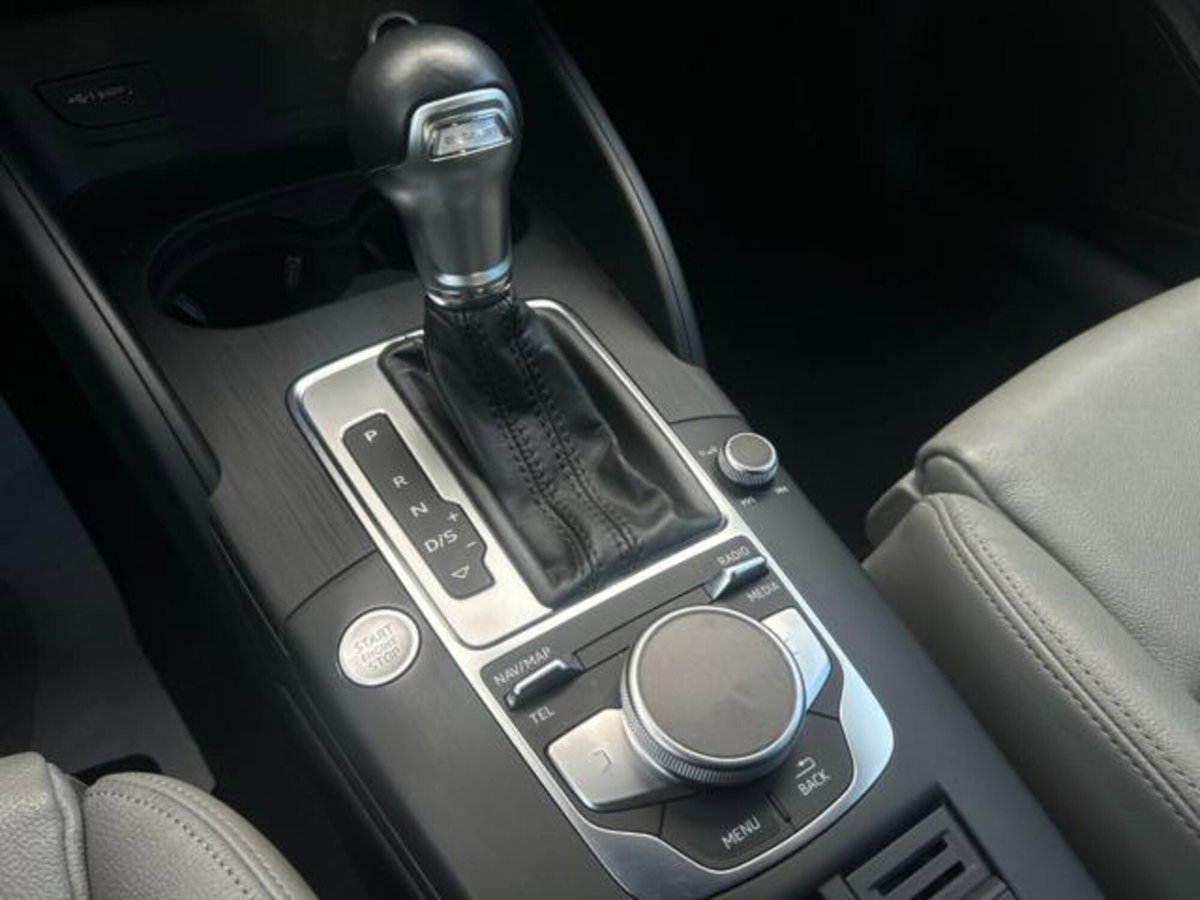 Audi A3 Sportback 40 TFSI S tronic Admired (11)