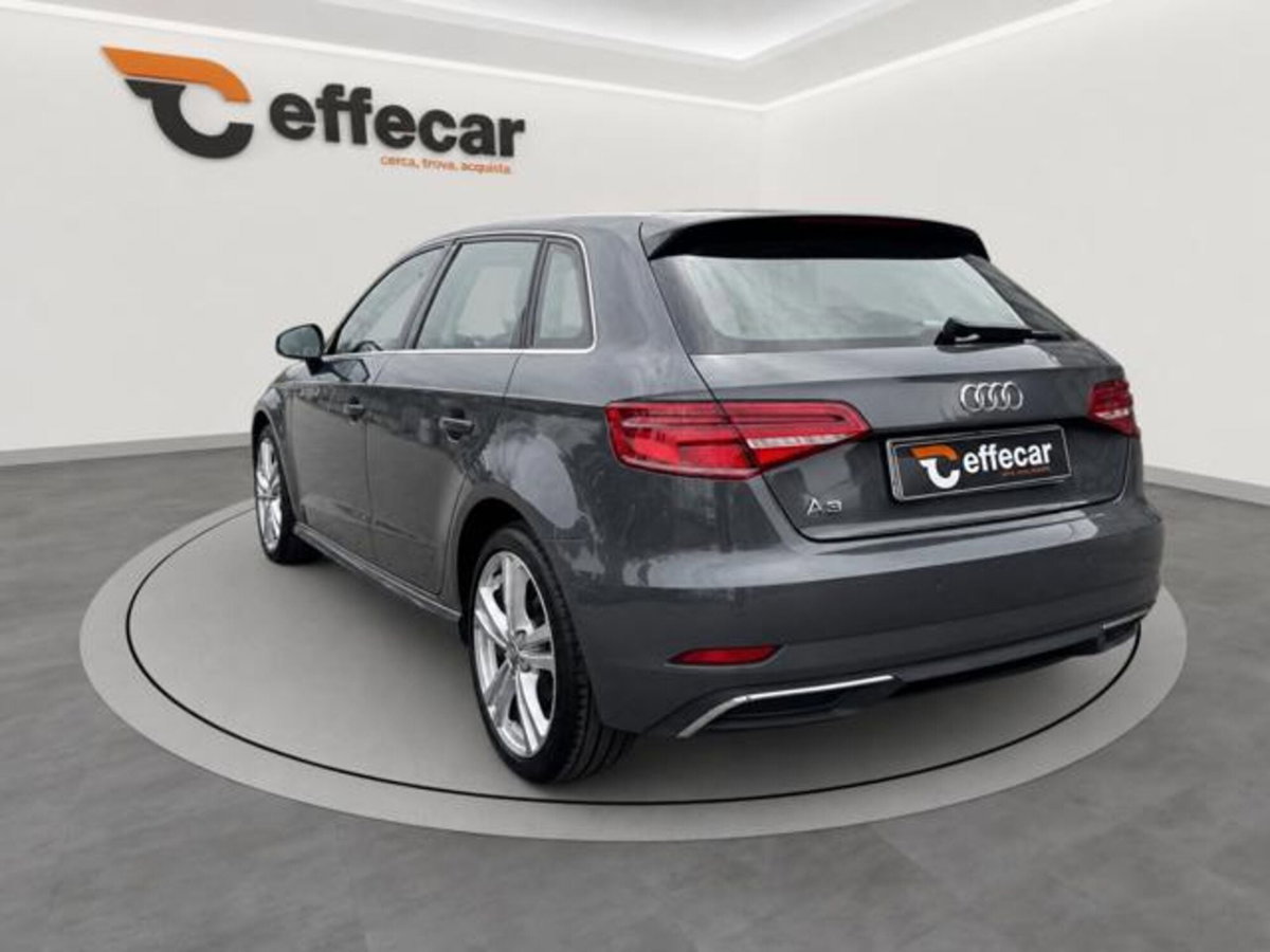 Audi A3 Sportback 40 TFSI S tronic Admired (4)