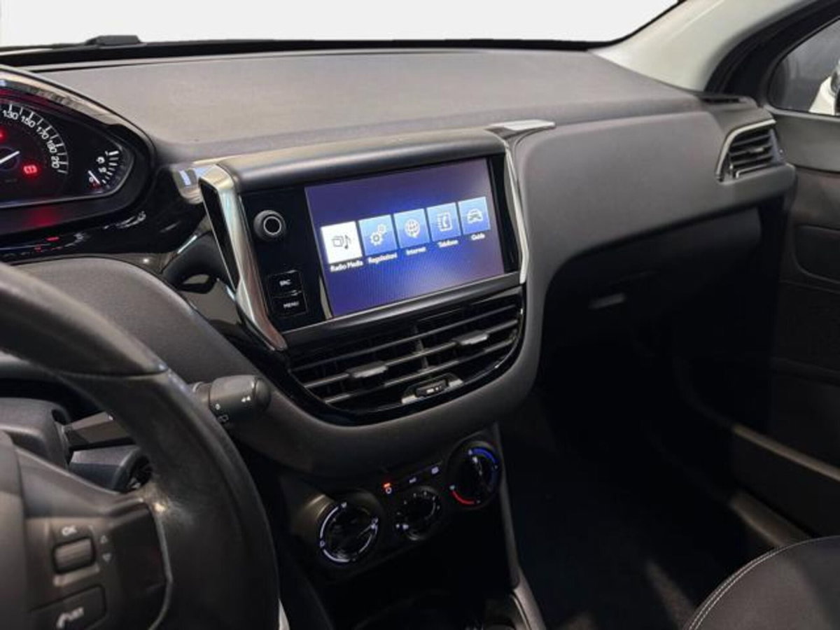 Peugeot 208 82 5 porte Active (10)