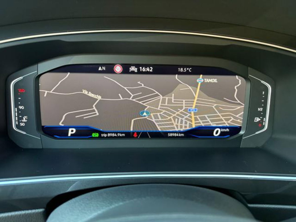 Volkswagen Tiguan 2.0 TDI 150 CV SCR DSG 4MOTION R-Line (19)