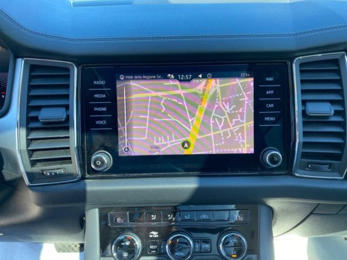 Skoda Kodiaq 2.0 TDI EVO SCR 4x4 DSG 7 posti Sportline (18)
