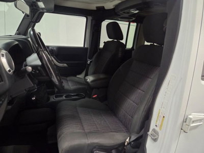 Jeep Wrangler Unlimited 2.8 CRD DPF Rubicon Auto (10)