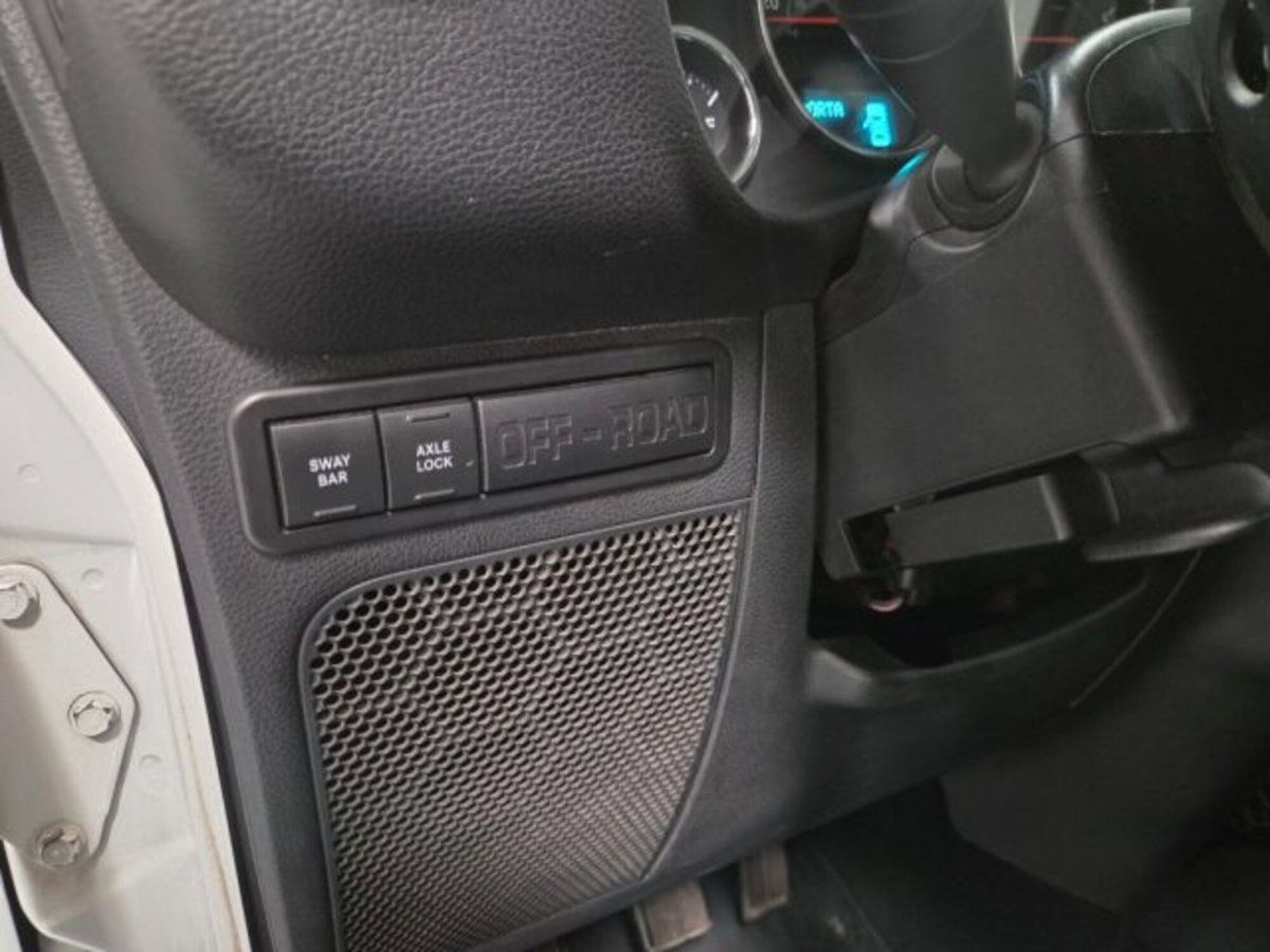 Jeep Wrangler Unlimited 2.8 CRD DPF Rubicon Auto (14)