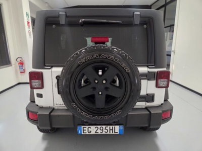 Jeep Wrangler Unlimited 2.8 CRD DPF Rubicon Auto (5)