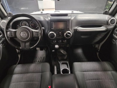 Jeep Wrangler Unlimited 2.8 CRD DPF Rubicon Auto (8)