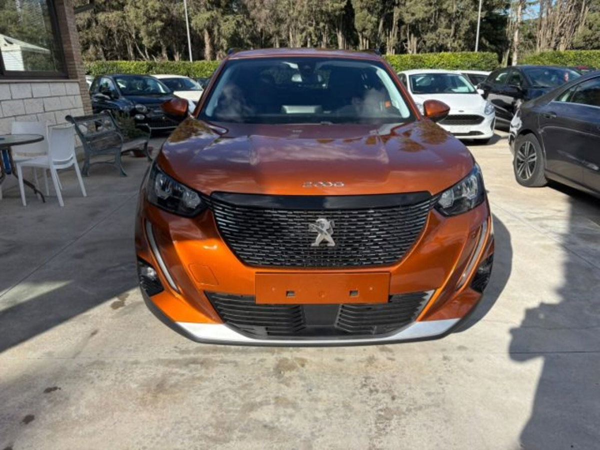 Peugeot 2008 BlueHDi 110 S&S Allure (2)