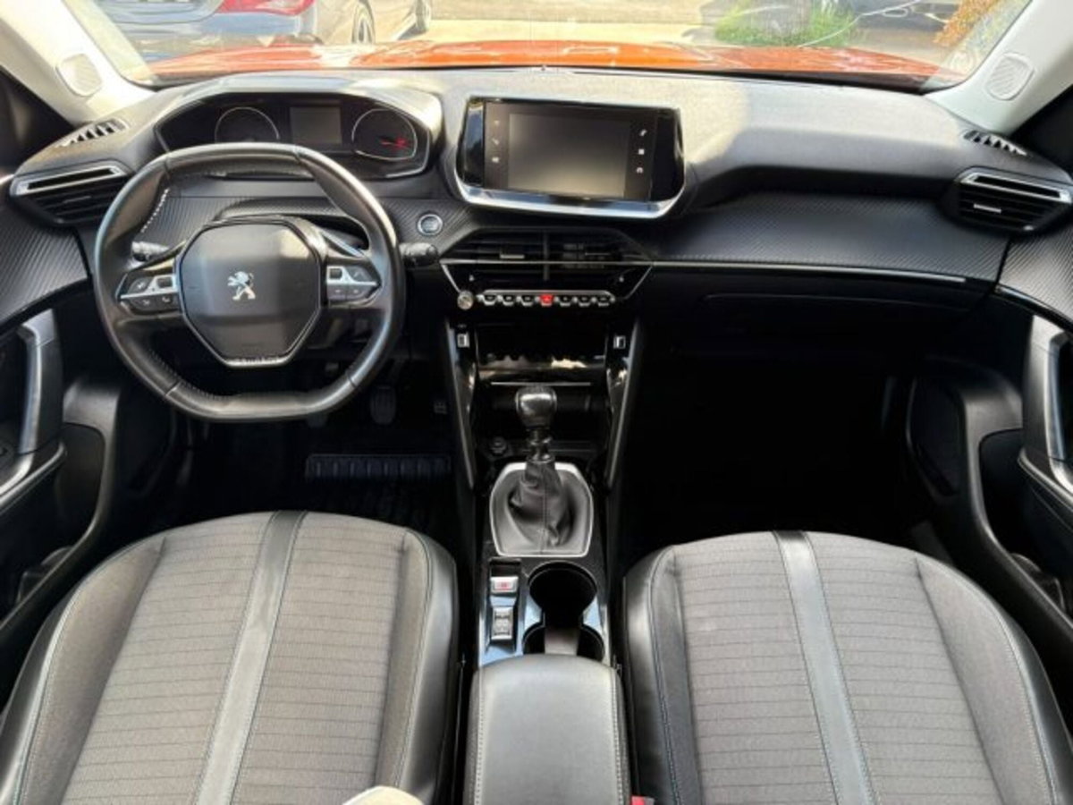 Peugeot 2008 BlueHDi 110 S&S Allure (7)
