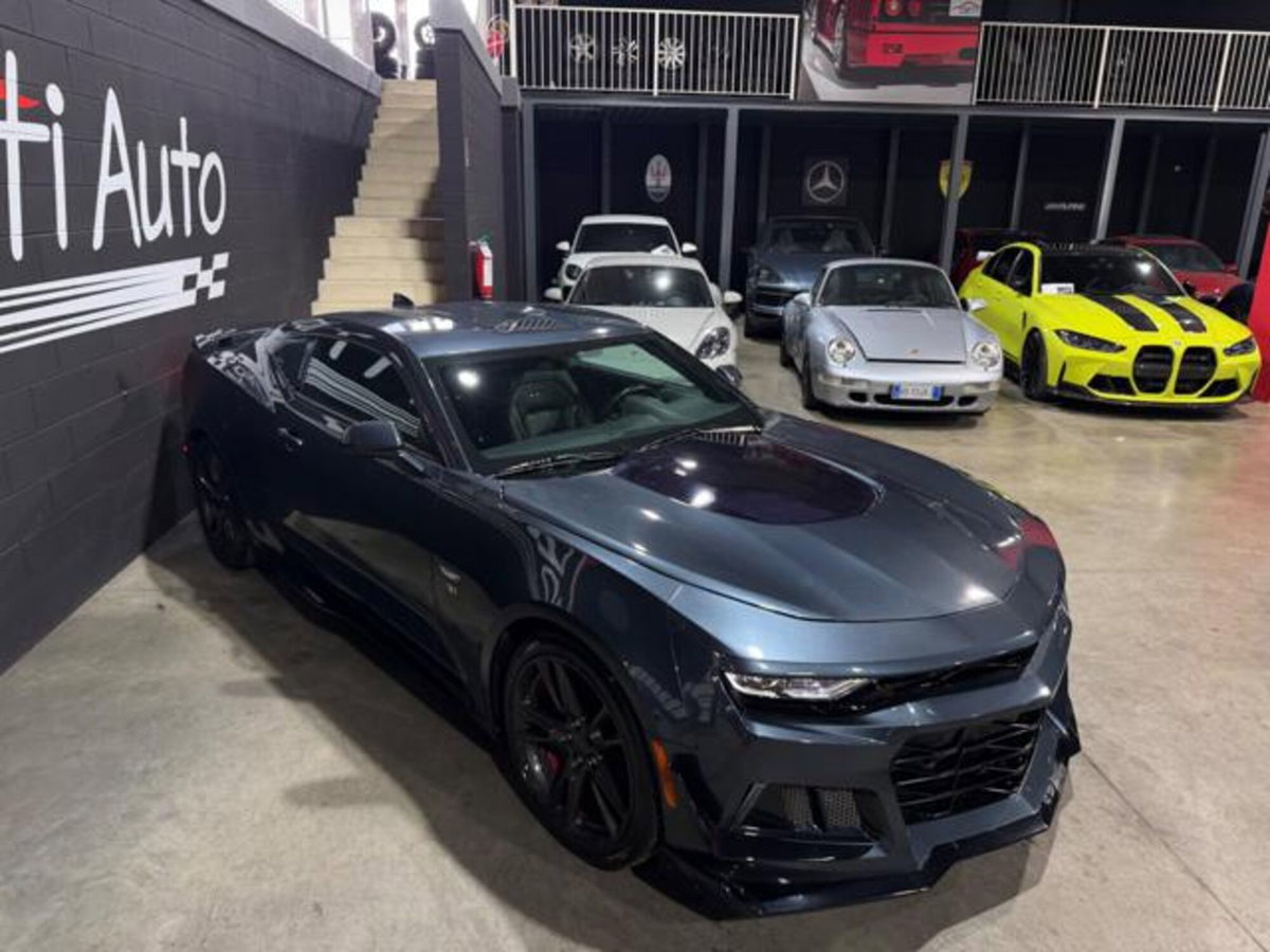 Chevrolet Camaro Coupé 6.2L V8 Coupé (3)
