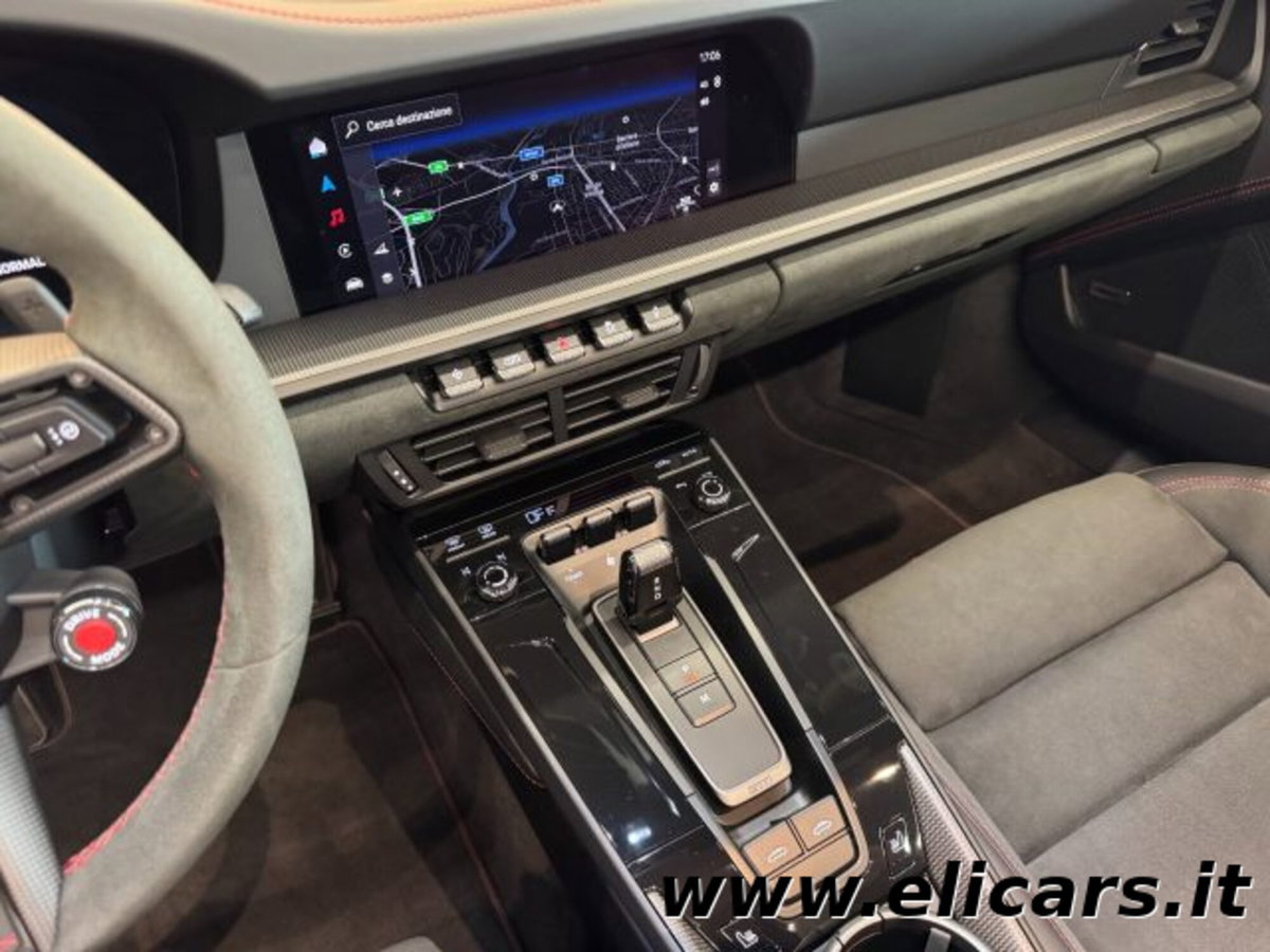 Porsche 911 Cabrio Targa 3.6 4 GTS auto (16)