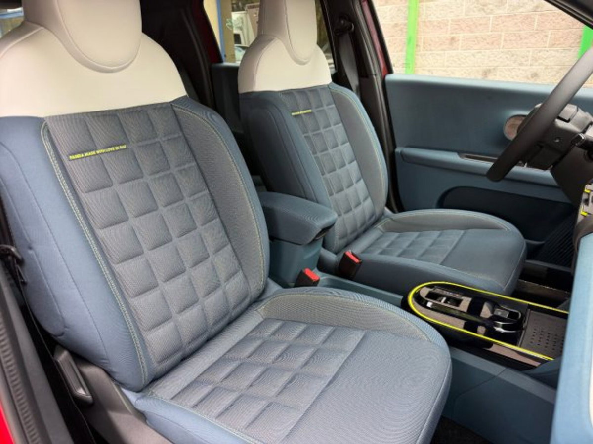 Fiat Grande Panda 1.2 La Prima 100cv (16)