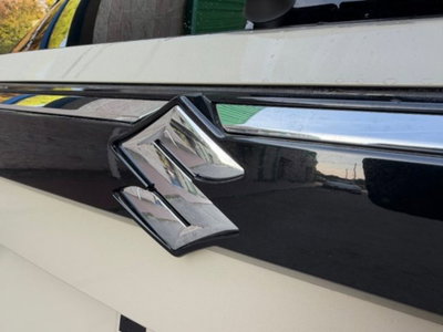 Suzuki S-Cross 1.4h Top+ Kuro 2wd 110cv (14)