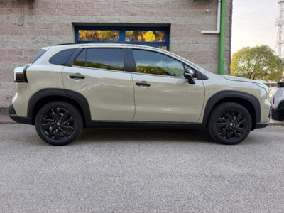 Suzuki S-Cross 1.4h Top+ Kuro 2wd 110cv (2)