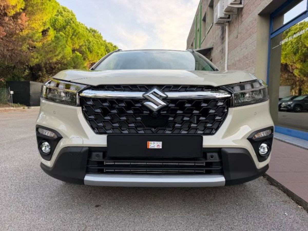 Suzuki S-Cross 1.4h Top+ Kuro 2wd 110cv (3)