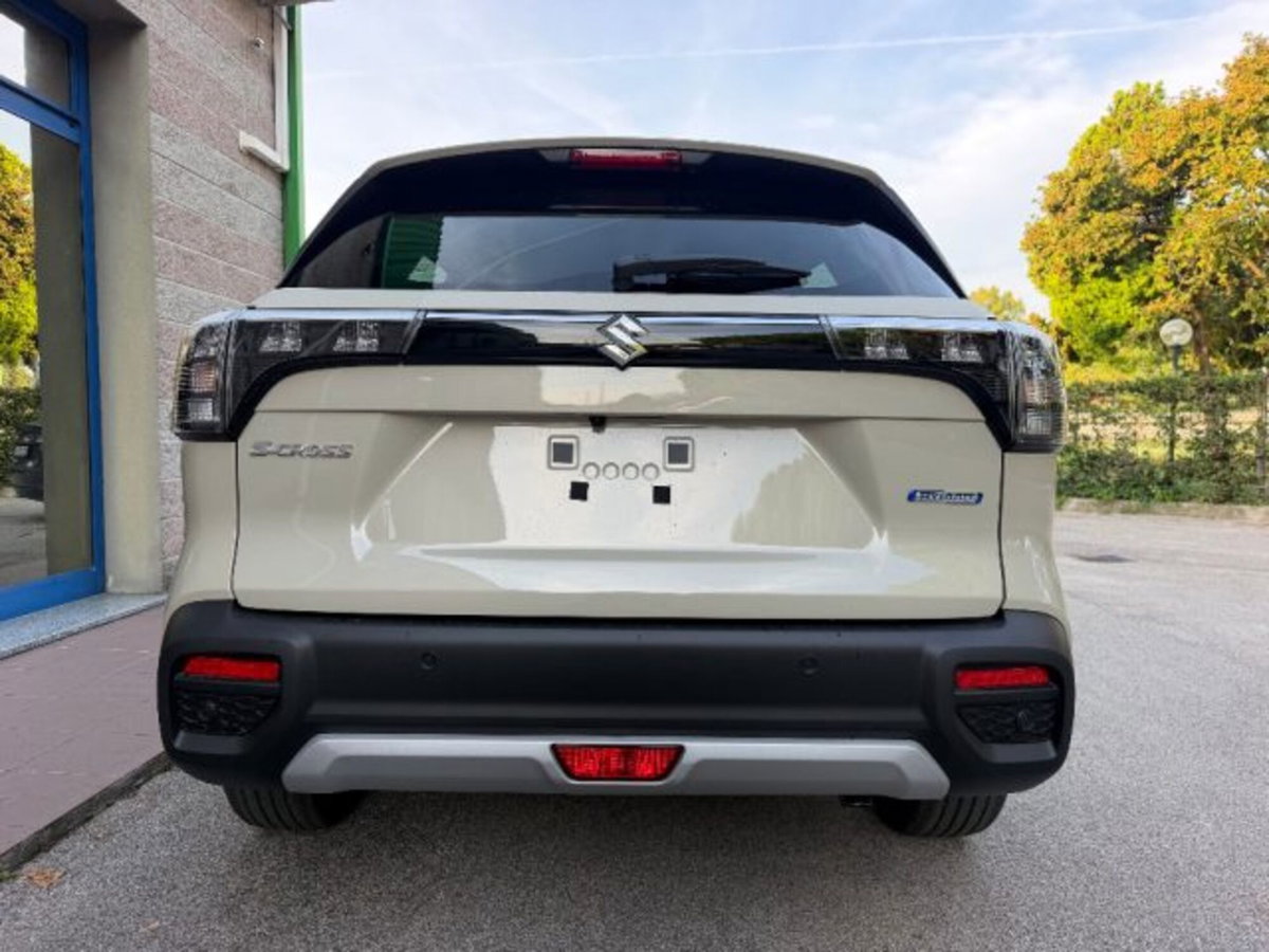 Suzuki S-Cross 1.4h Top+ Kuro 2wd 110cv (5)