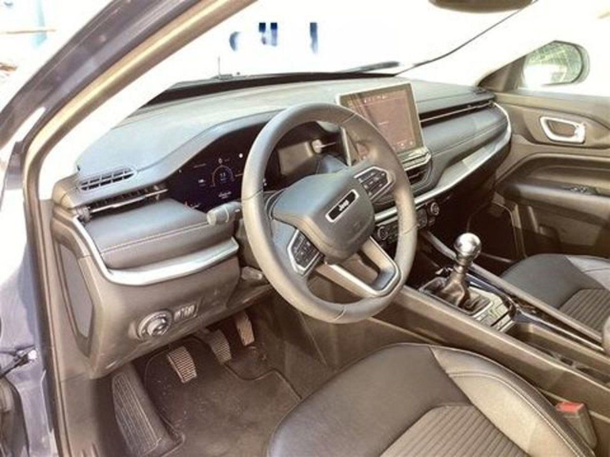 Jeep Compass 1.6 Multijet II 2WD Limited (12)
