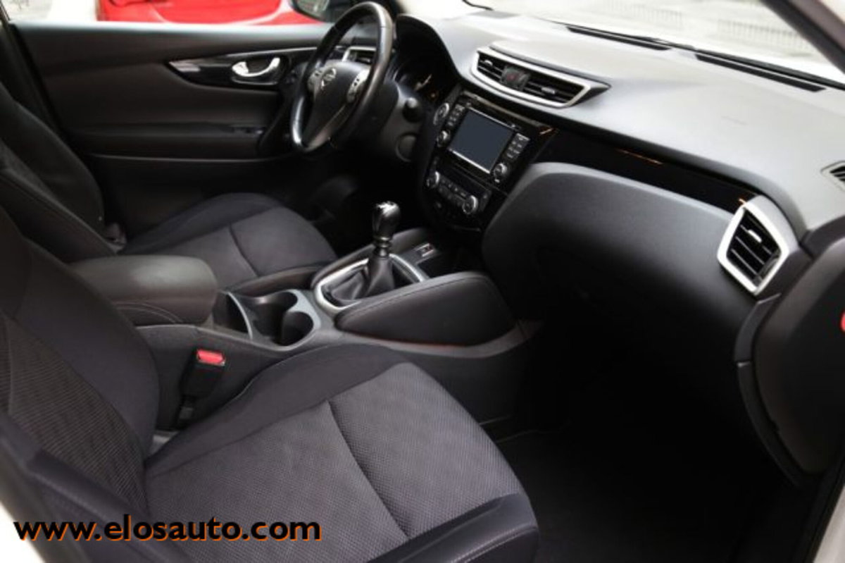 Nissan Qashqai 1.2 DIG-T N-Connecta (12)