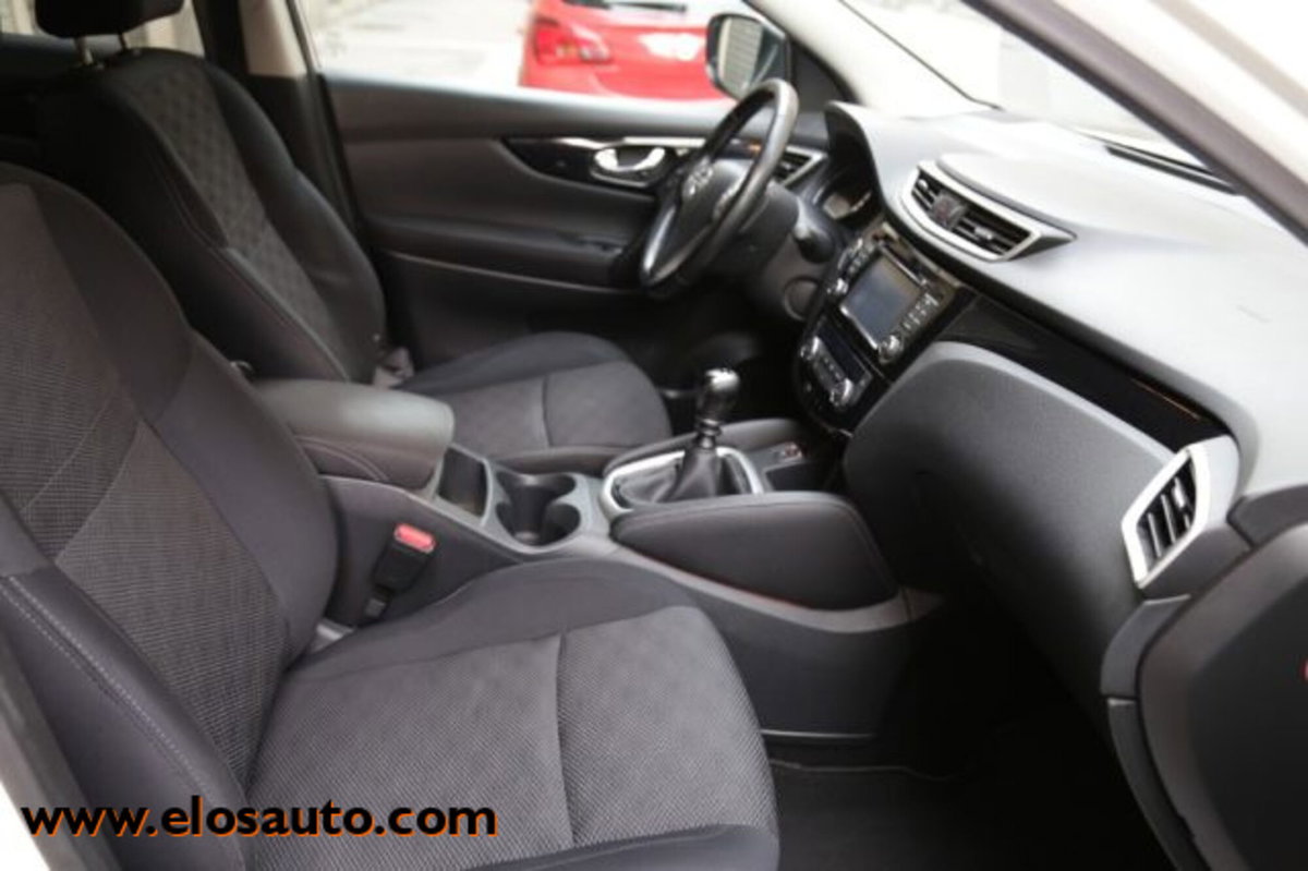 Nissan Qashqai 1.2 DIG-T N-Connecta (14)