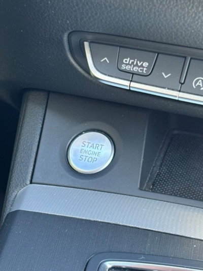 Audi Q5 40 TDI 204 CV quattro S tronic Business Design (14)