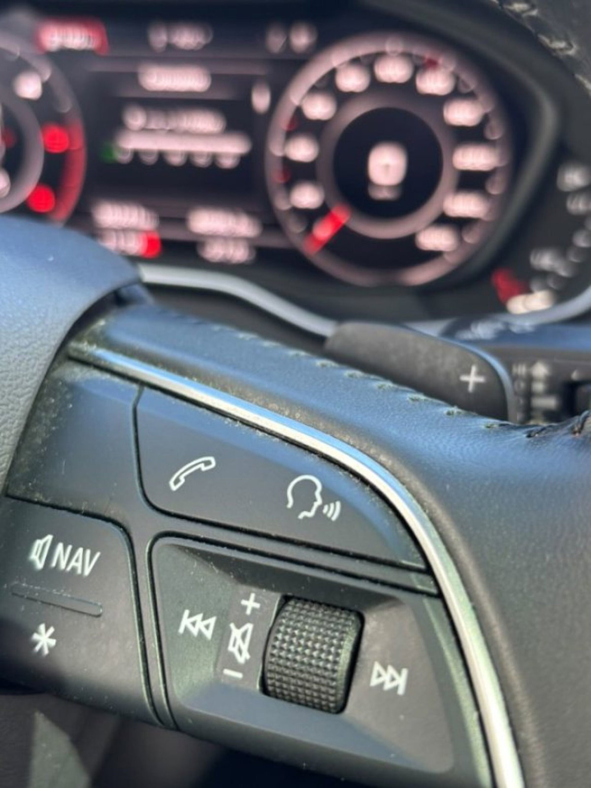 Audi Q5 40 TDI 204 CV quattro S tronic Business Design (15)