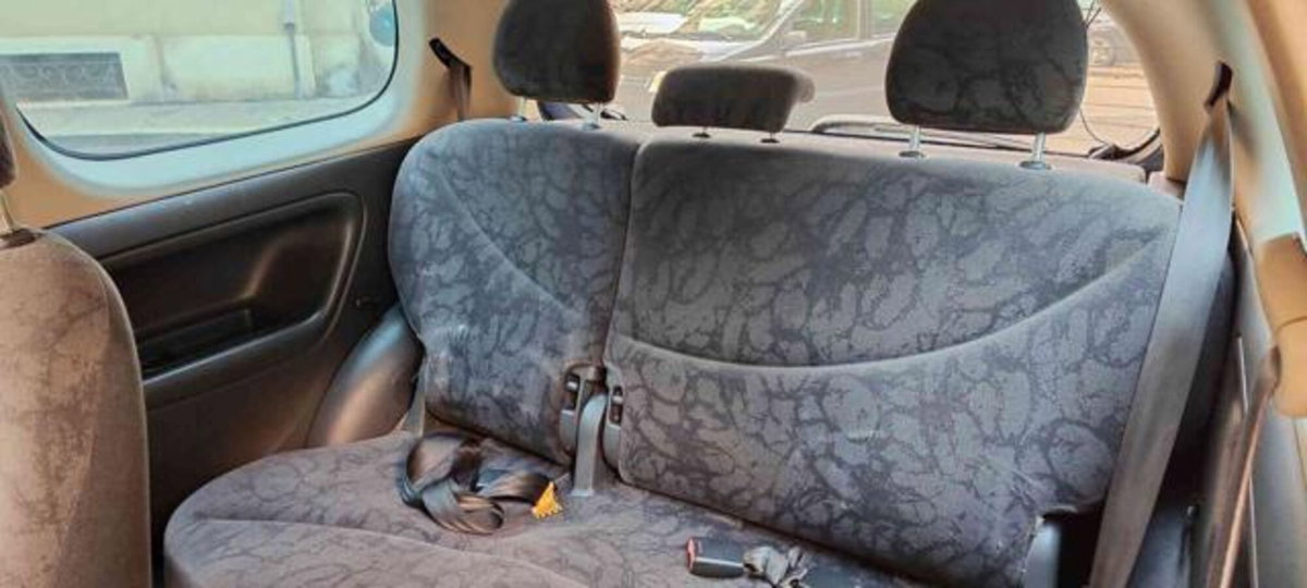 Toyota Yaris 16V cat 3 porte Sol (11)