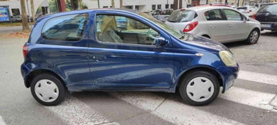 Toyota Yaris 16V cat 3 porte Sol (3)
