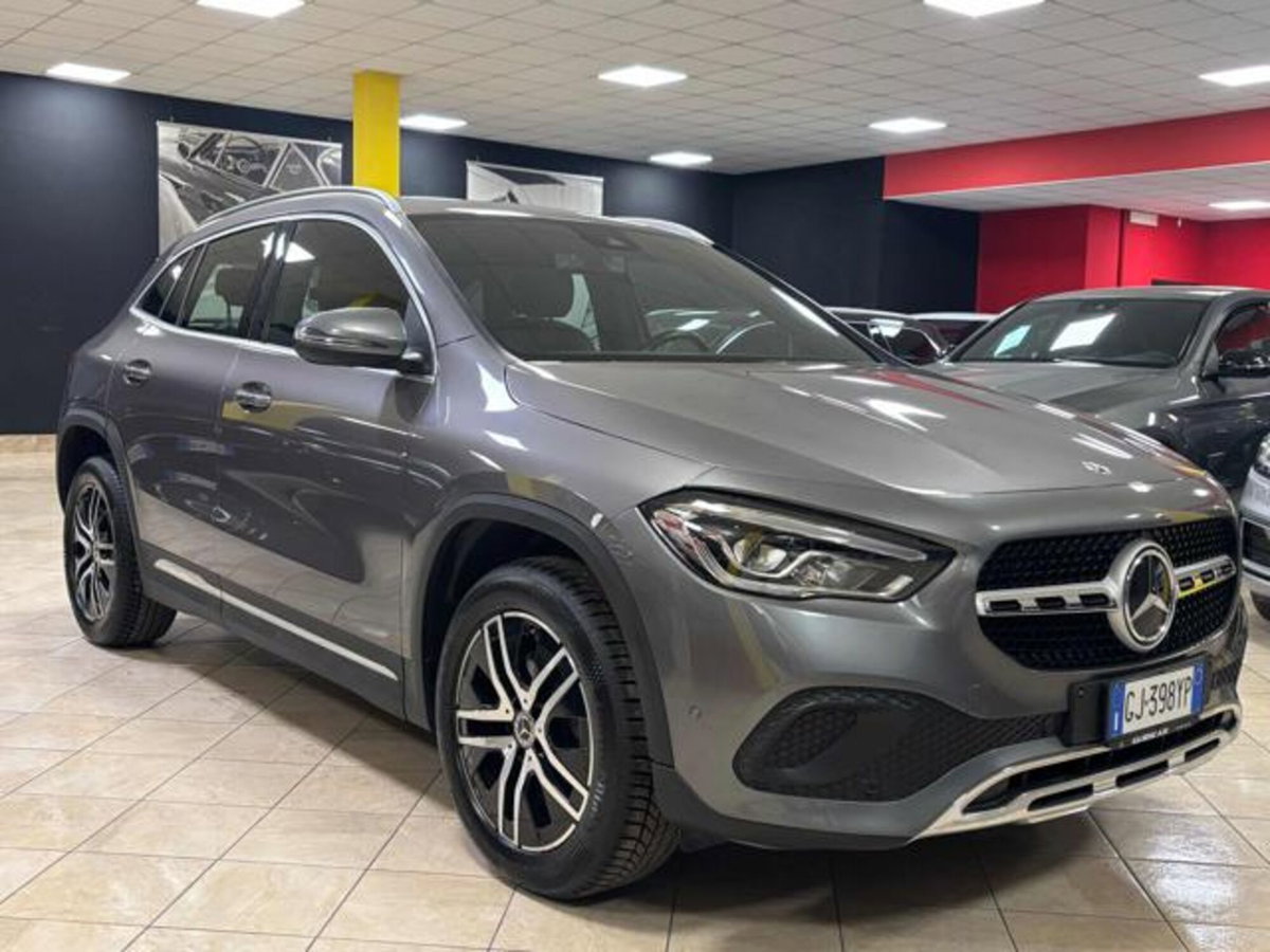 Mercedes-Benz GLA SUV 200 d AMG Line Premium Plus 4matic auto (15)