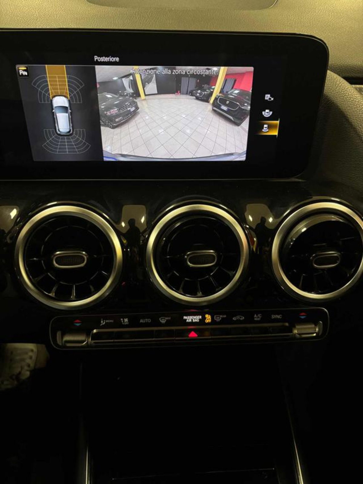 Mercedes-Benz GLA SUV 200 d AMG Line Premium Plus 4matic auto (17)