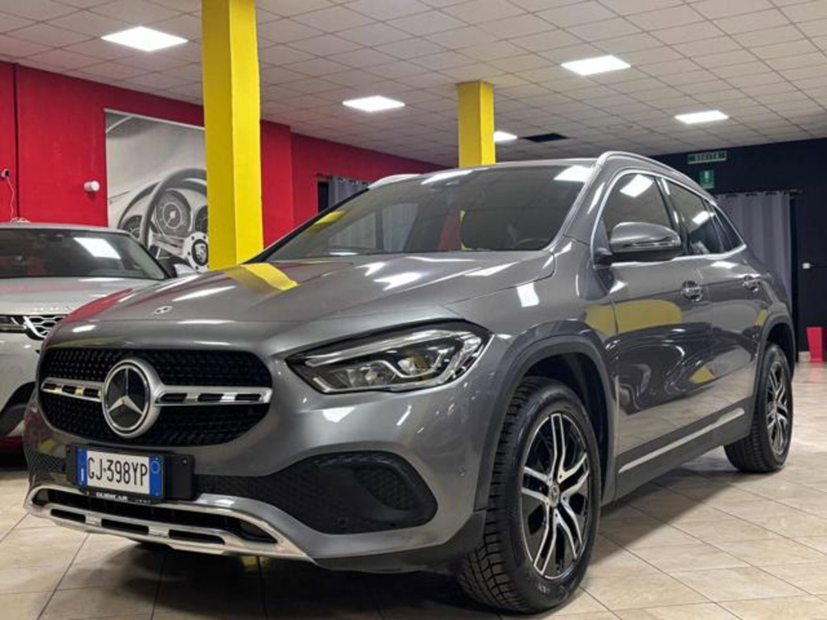 Mercedes-Benz GLA SUV 200 d AMG Line Premium Plus 4matic auto (2)
