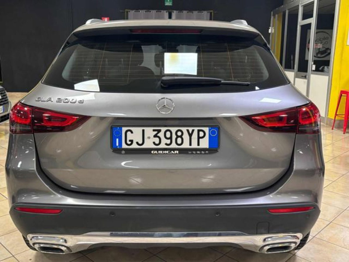 Mercedes-Benz GLA SUV 200 d AMG Line Premium Plus 4matic auto (8)