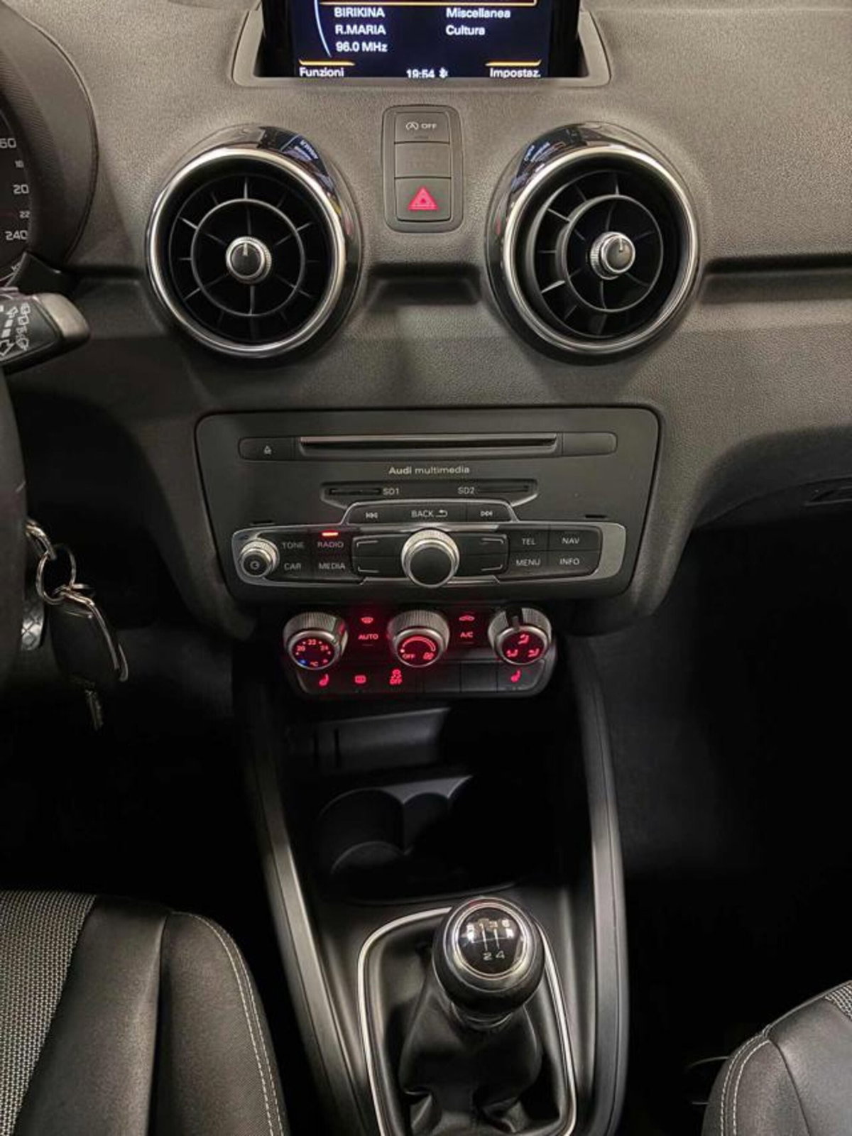 Audi A1 1.0 82 CV TFSI Design (16)
