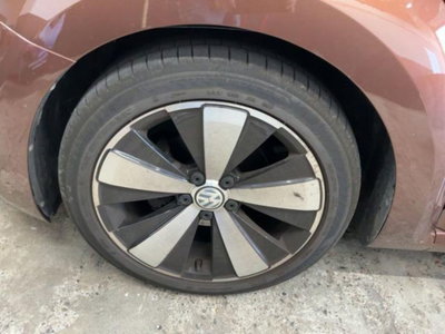 Volkswagen Maggiolino Cabrio 1.2 TSI Design (4)