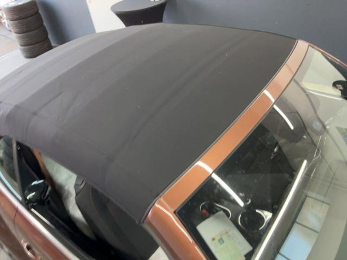 Volkswagen Maggiolino Cabrio 1.2 TSI Design (7)