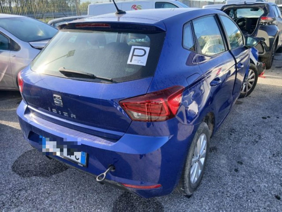 SEAT Ibiza 1.6 TDI 95 CV 5 porte Business (8)