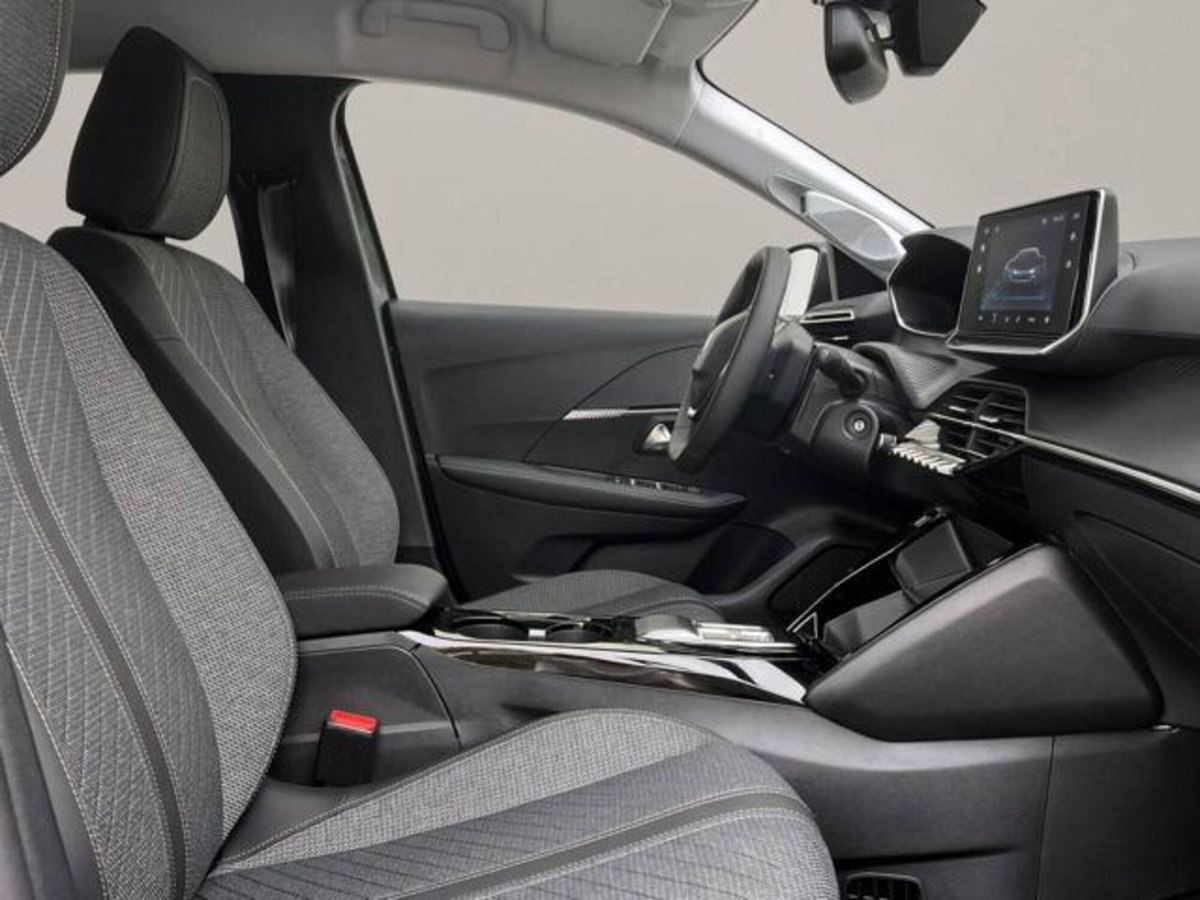 Peugeot 208 50 kWh Allure (11)