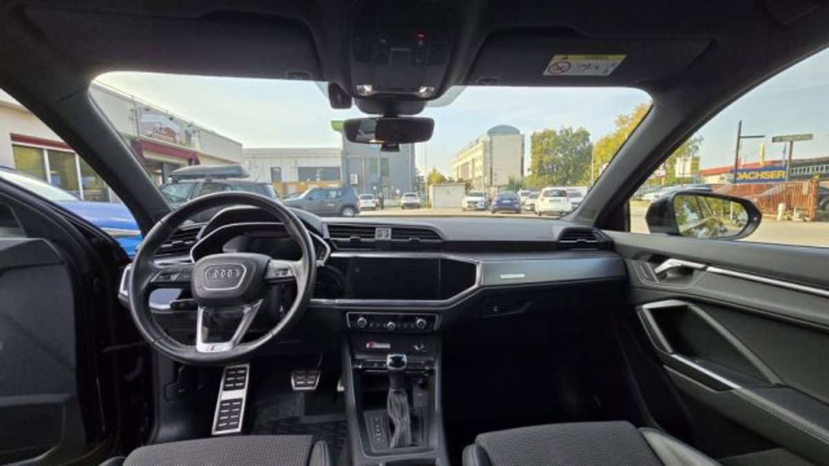 Audi Q3 Sportback 35 TDI quattro S tronic S line edition (11)