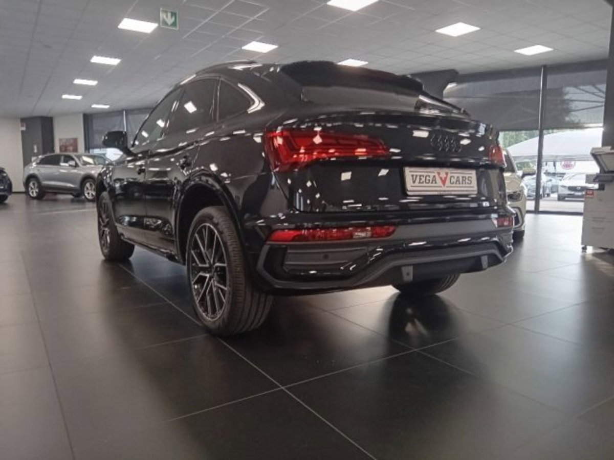Audi Q5 Sportback 40 2.0 tdi mhev 12V S line Plus quattro s-tronic (8)