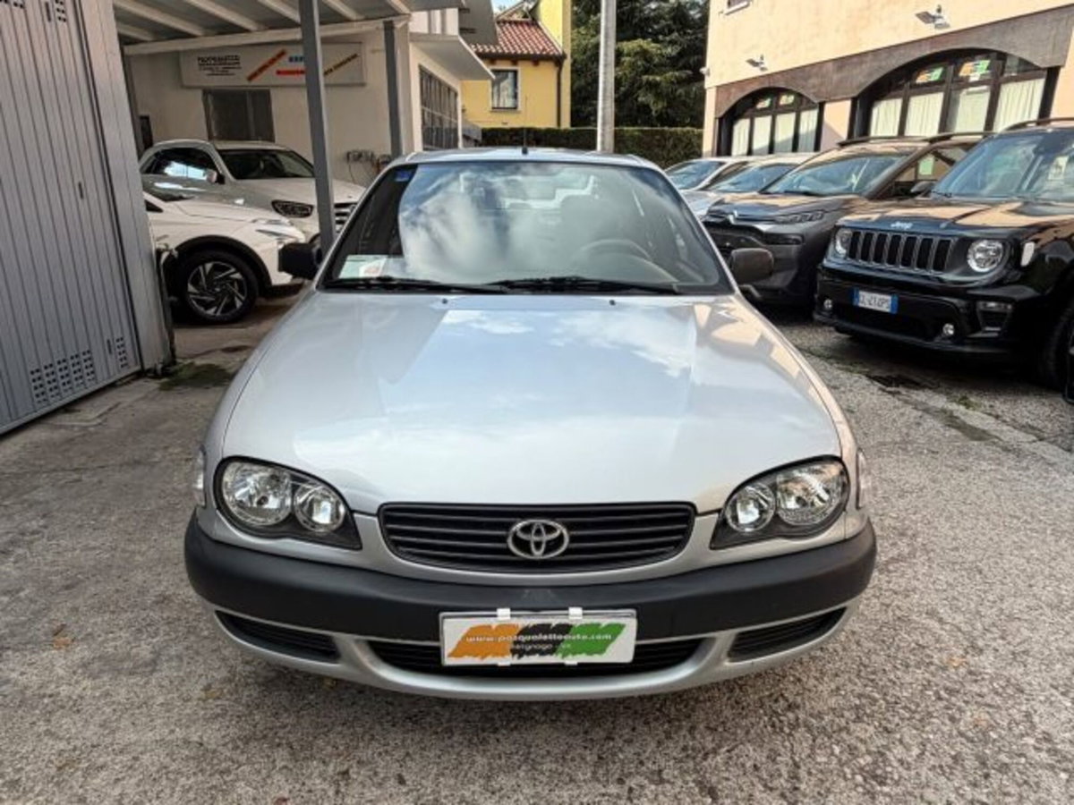 Toyota Corolla 1.4i 16V cat 5 porte Sol (16)