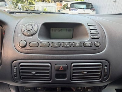 Toyota Corolla 1.4i 16V cat 5 porte Sol (9)