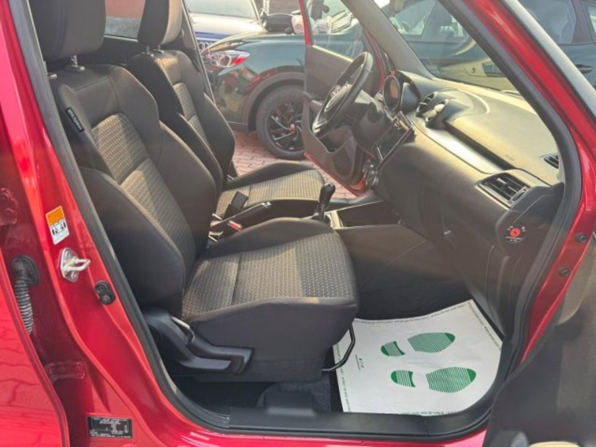Suzuki Swift 1.2h Top 2wd (14)