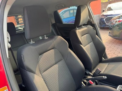 Suzuki Swift 1.2h Top 2wd (18)
