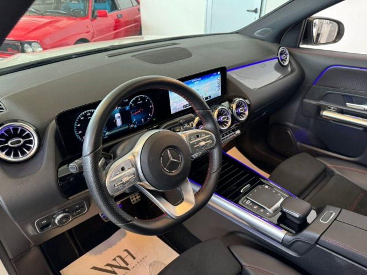 Mercedes-Benz GLA SUV 200 d Automatic 4Matic Premium (11)