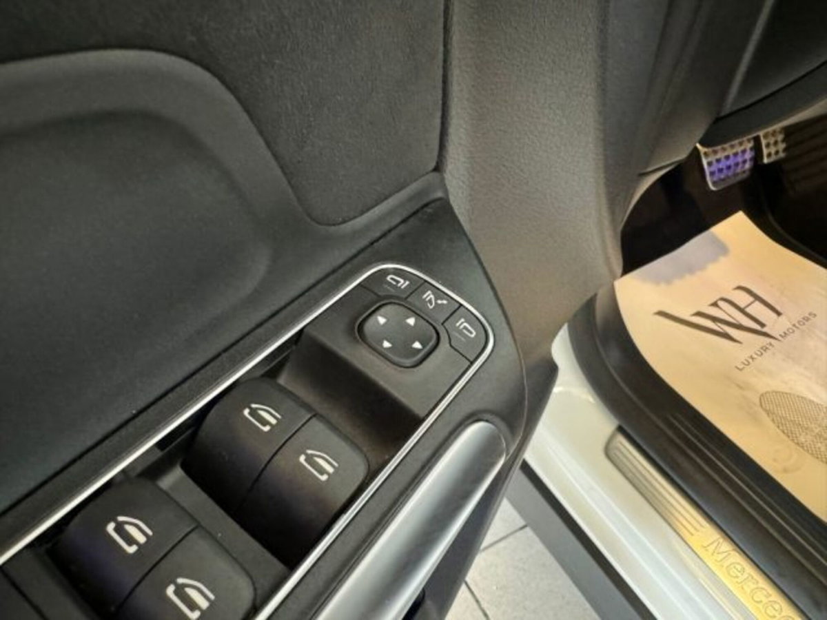 Mercedes-Benz GLA SUV 200 d Automatic 4Matic Premium (19)