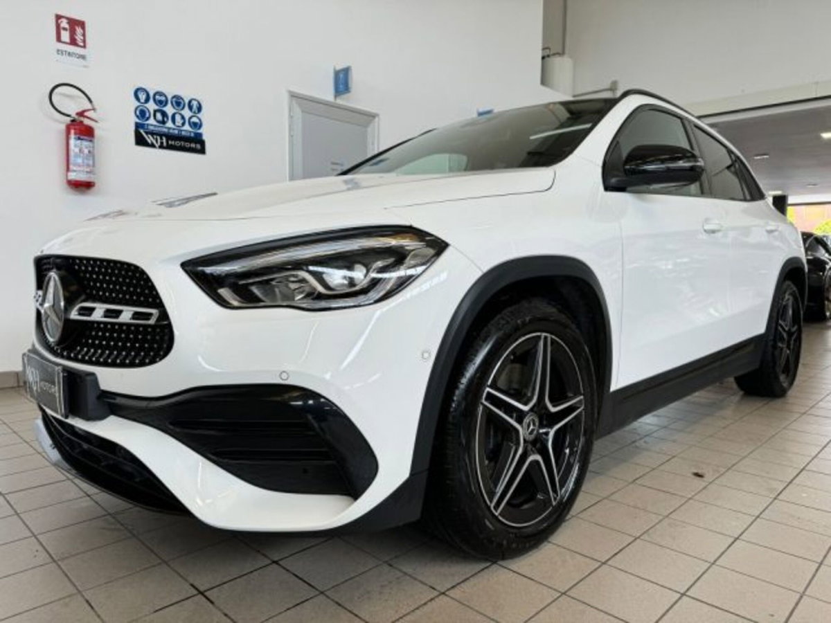 Mercedes-Benz GLA SUV 200 d Automatic 4Matic Premium (5)